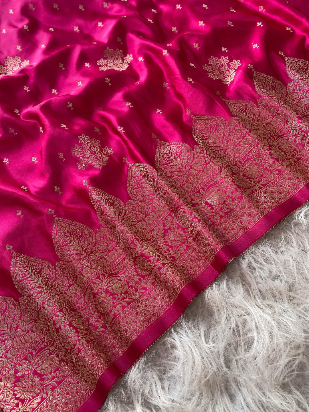 Paint Of The Earth Satin Silk Saree