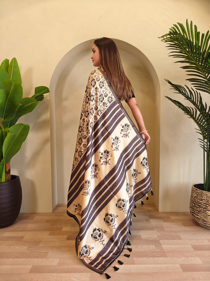 Written In The Stars Dola Silk Saree