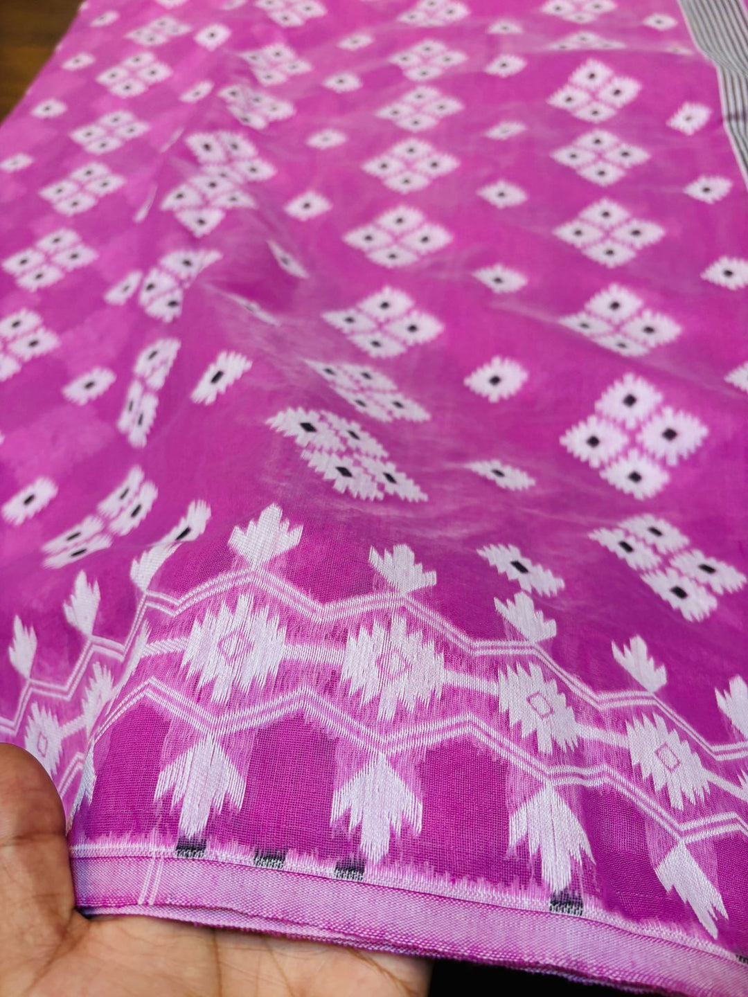 Laal Maati Dhakai Jamdani Saree