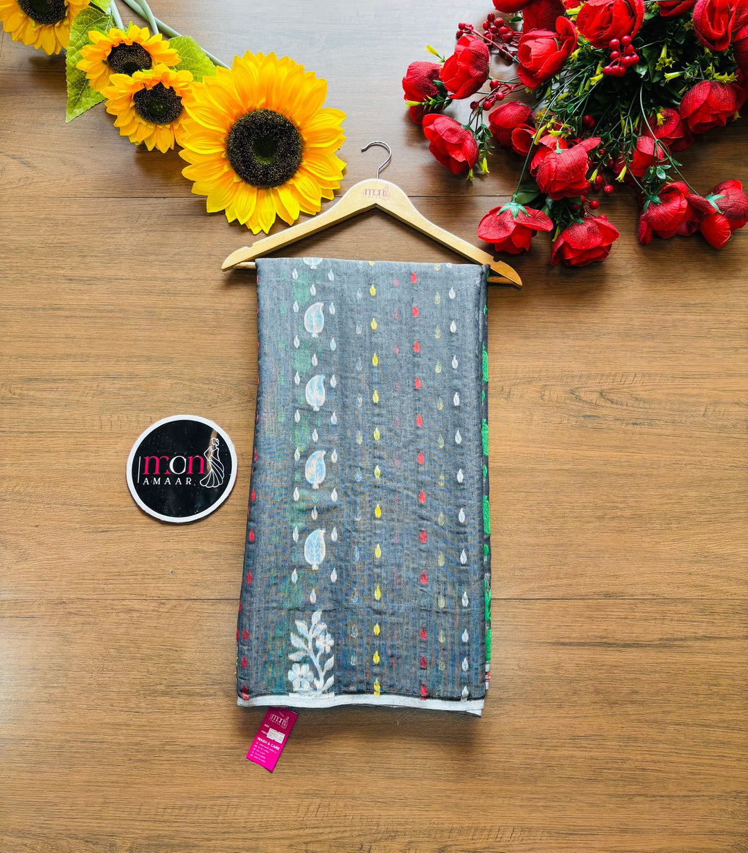 Grey Floral Dhakai Jamdani Saree