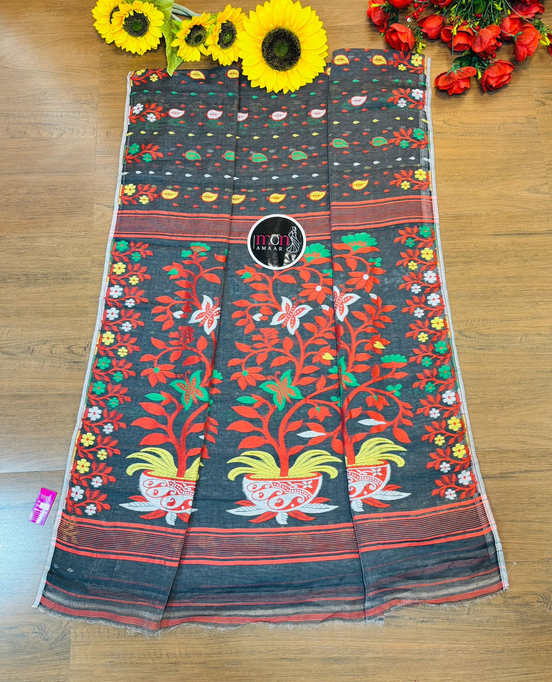 Grey Floral Dhakai Jamdani Saree