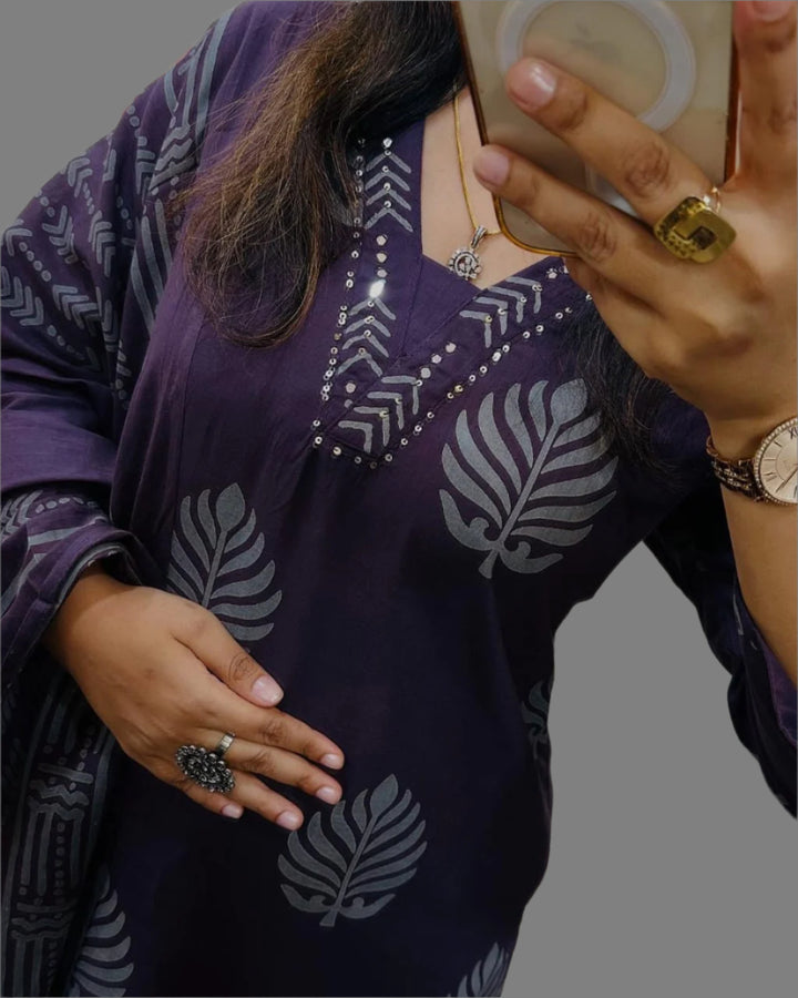 Pop Of Star Cotton Kurti Set