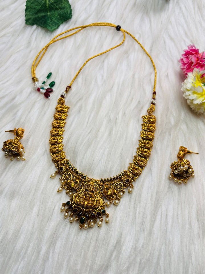Laxmi Varan- Temple Jewellery