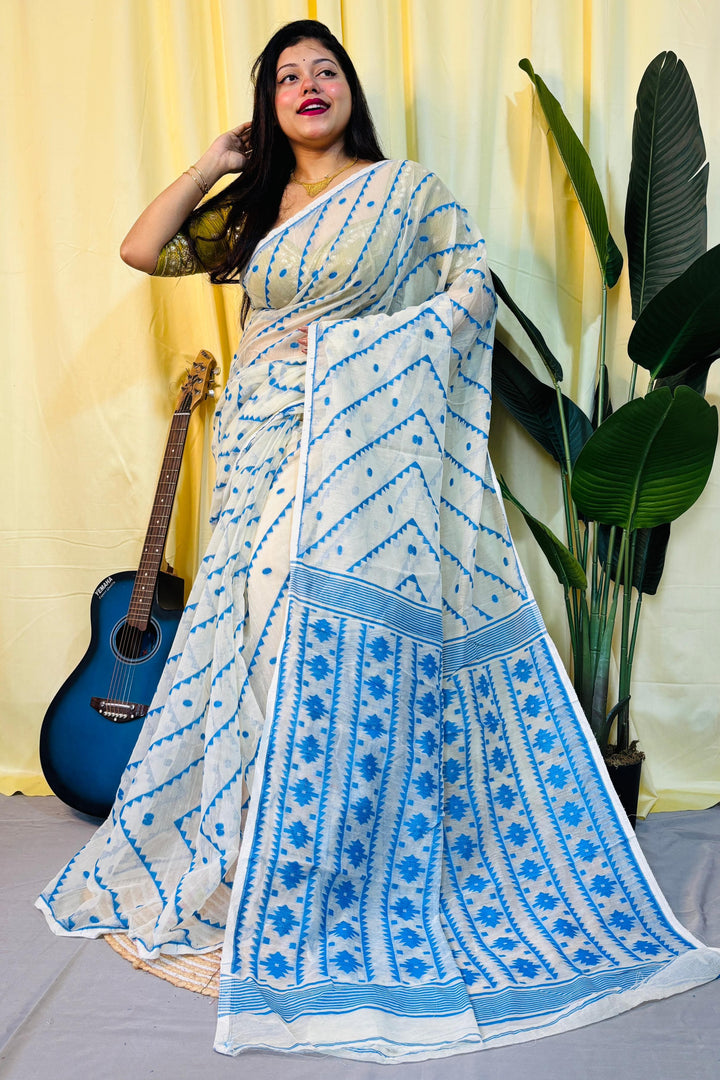 Jolchhobi Dhakai Jamdani Saree