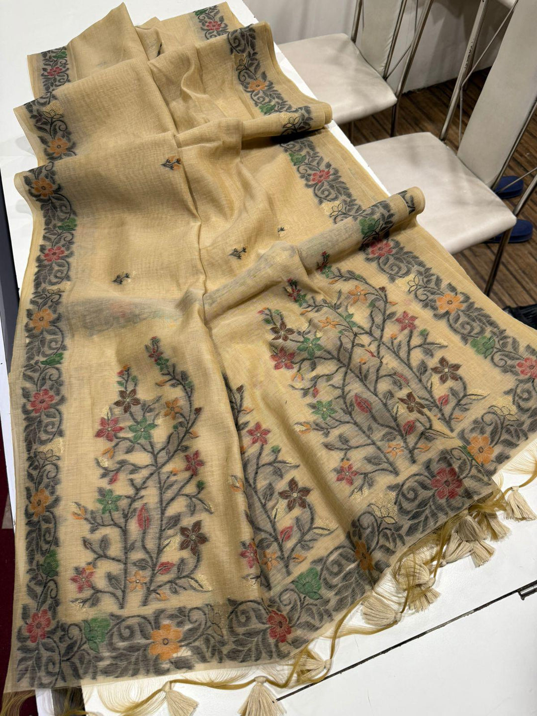 Poetic & Elegant Linen Jamdani Saree