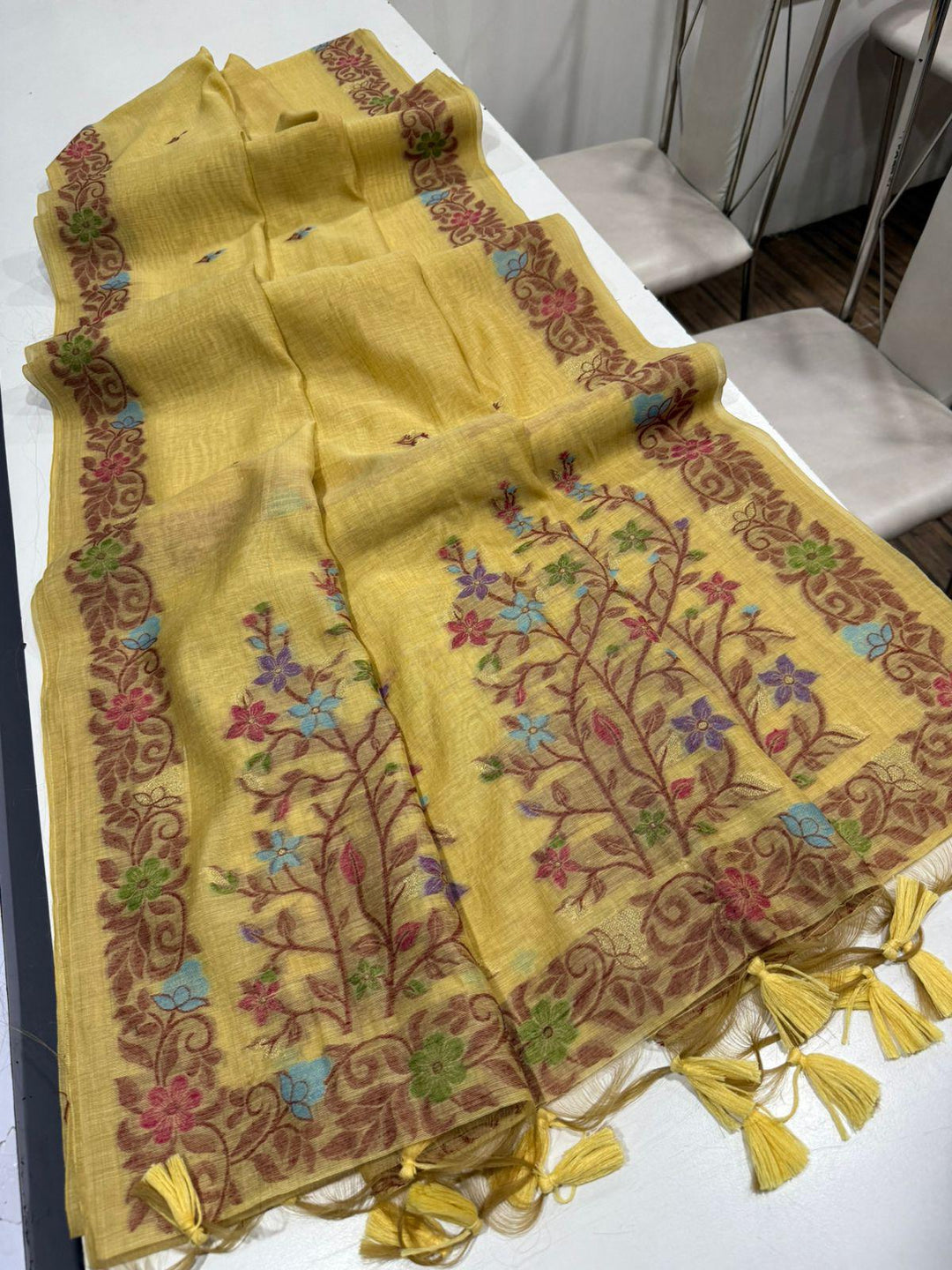 Poetic & Elegant Linen Jamdani Saree