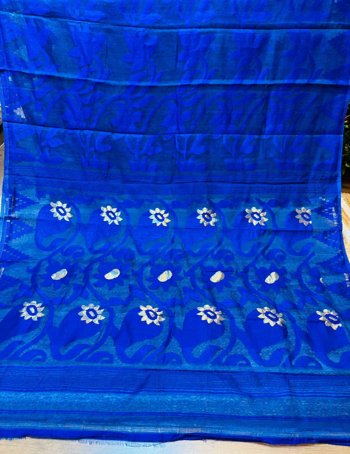 The Perfect Bengal Jamdani Saree