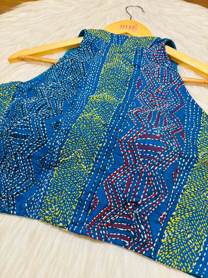 Needle Whisper-Halter neck Blouse