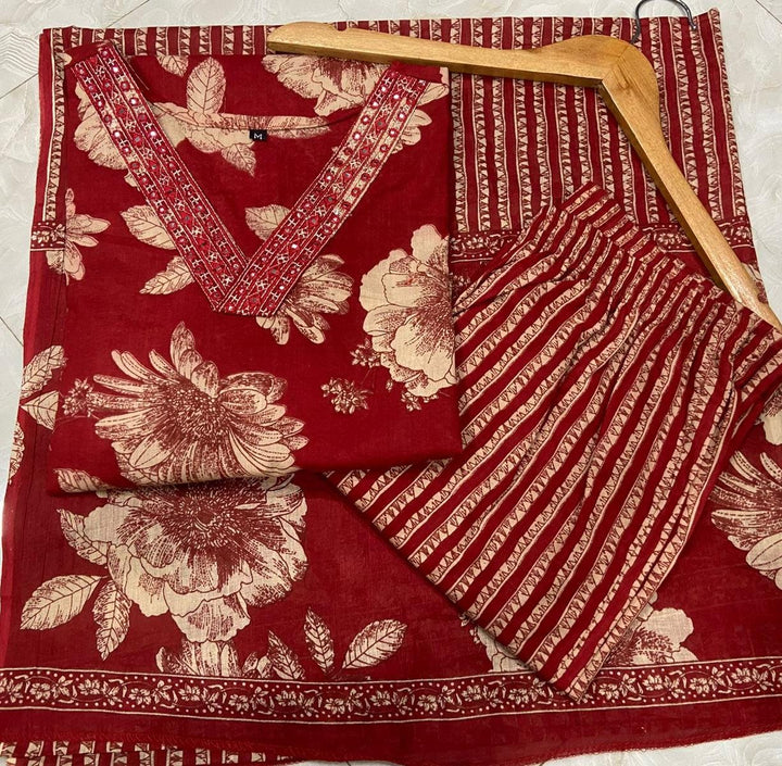 Neeli Baadal Cotton Kurti Set
