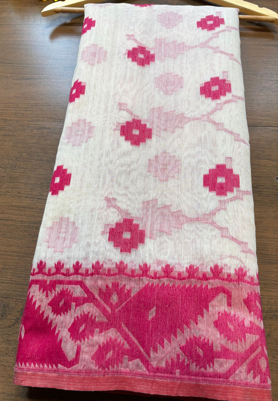 Sindoor Khela Dhakai Jamdani Saree