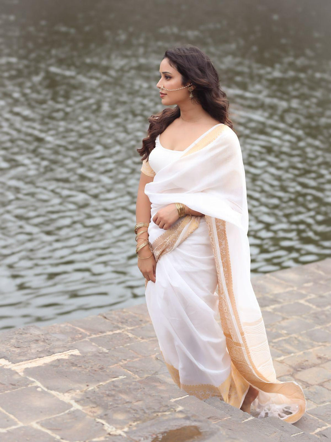 Model Inspired White Onam Cotton Saree