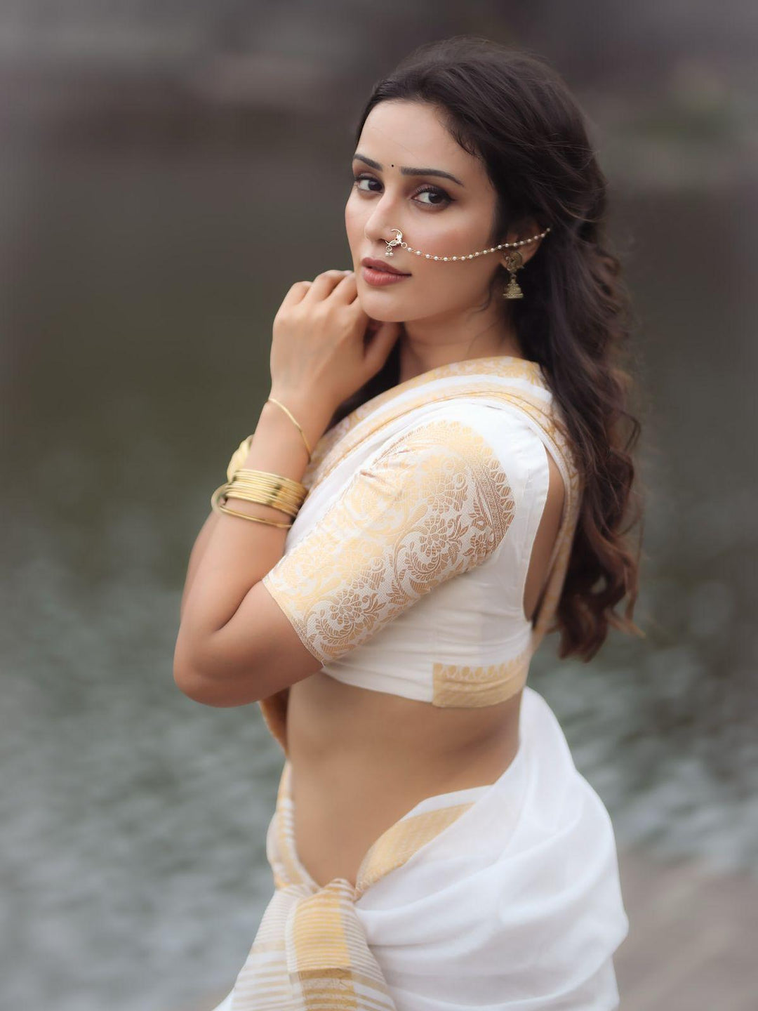 Model Inspired White Onam Cotton Saree