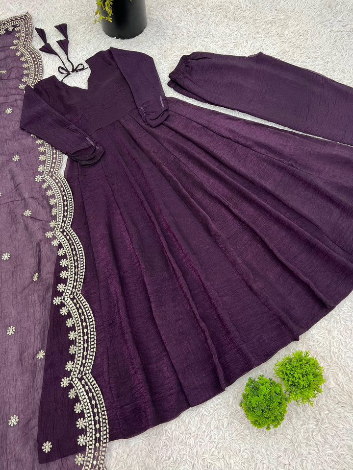 Aariza Allure Gown Set