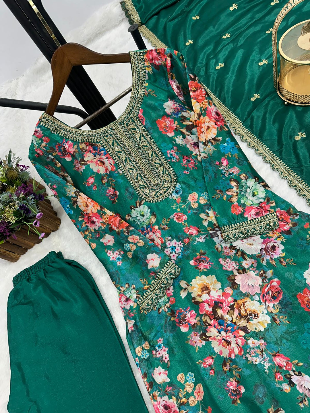 Retro Vibe Chinnon Silk Kurti Set