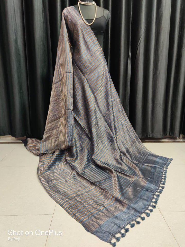 Mrigonayoni Matka Silk Saree
