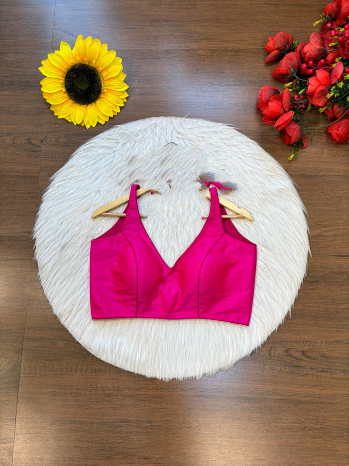 Tri Vibe- Three Layers Of Beauty (Designer Blouse)