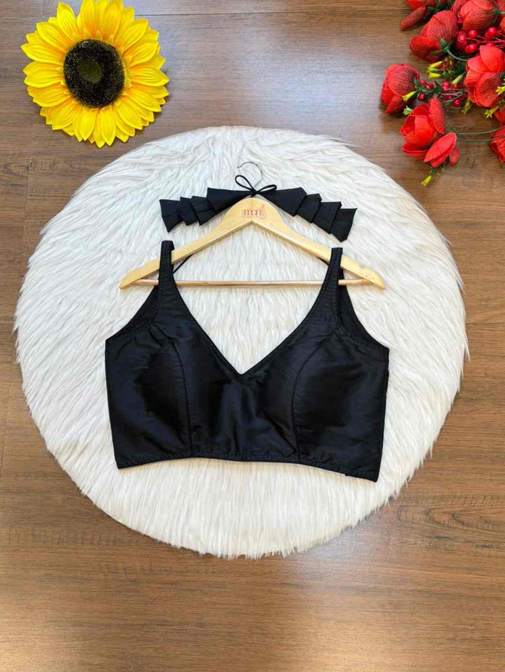Tri vibe- Three Layers Of Beauty (Designer Blouse)