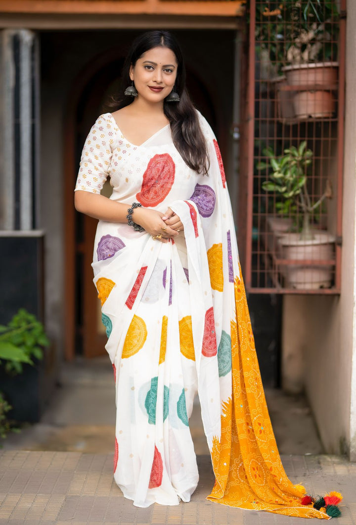 Flickering star Georgette Saree