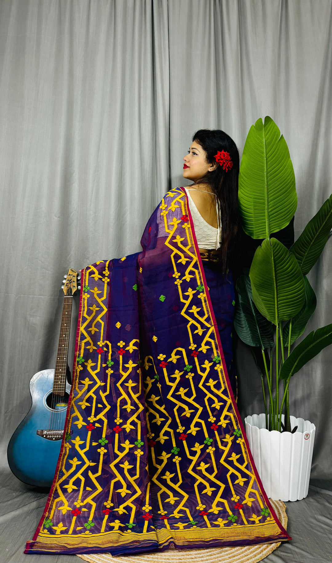 Chorui Pakhi Muslin Dhakai Jamdani Saree