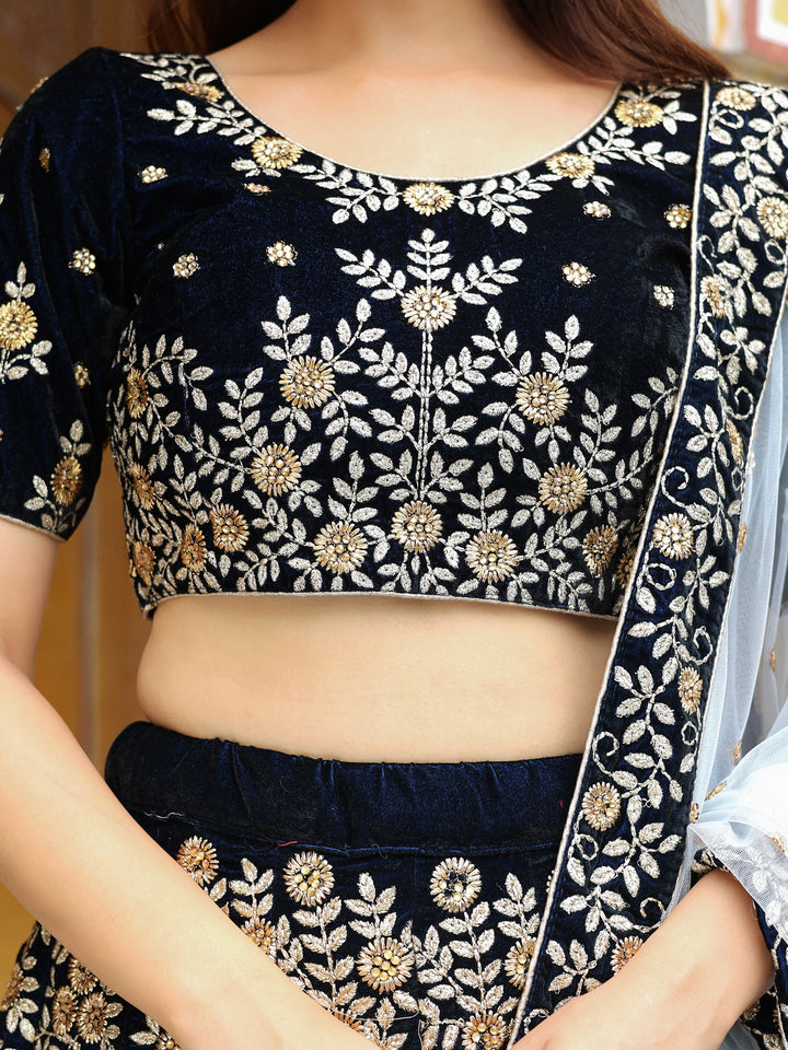 Rang-e-Savera Velvet Lehenga