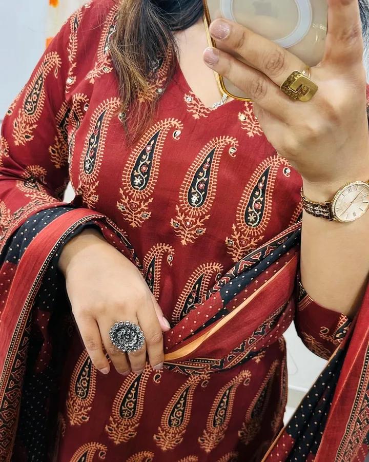The Meadow Flower Cotton Kurti Set