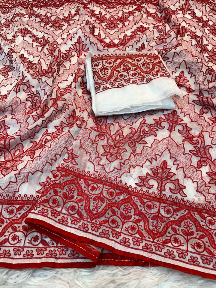 Laal Agomoni Gold Crush Saree