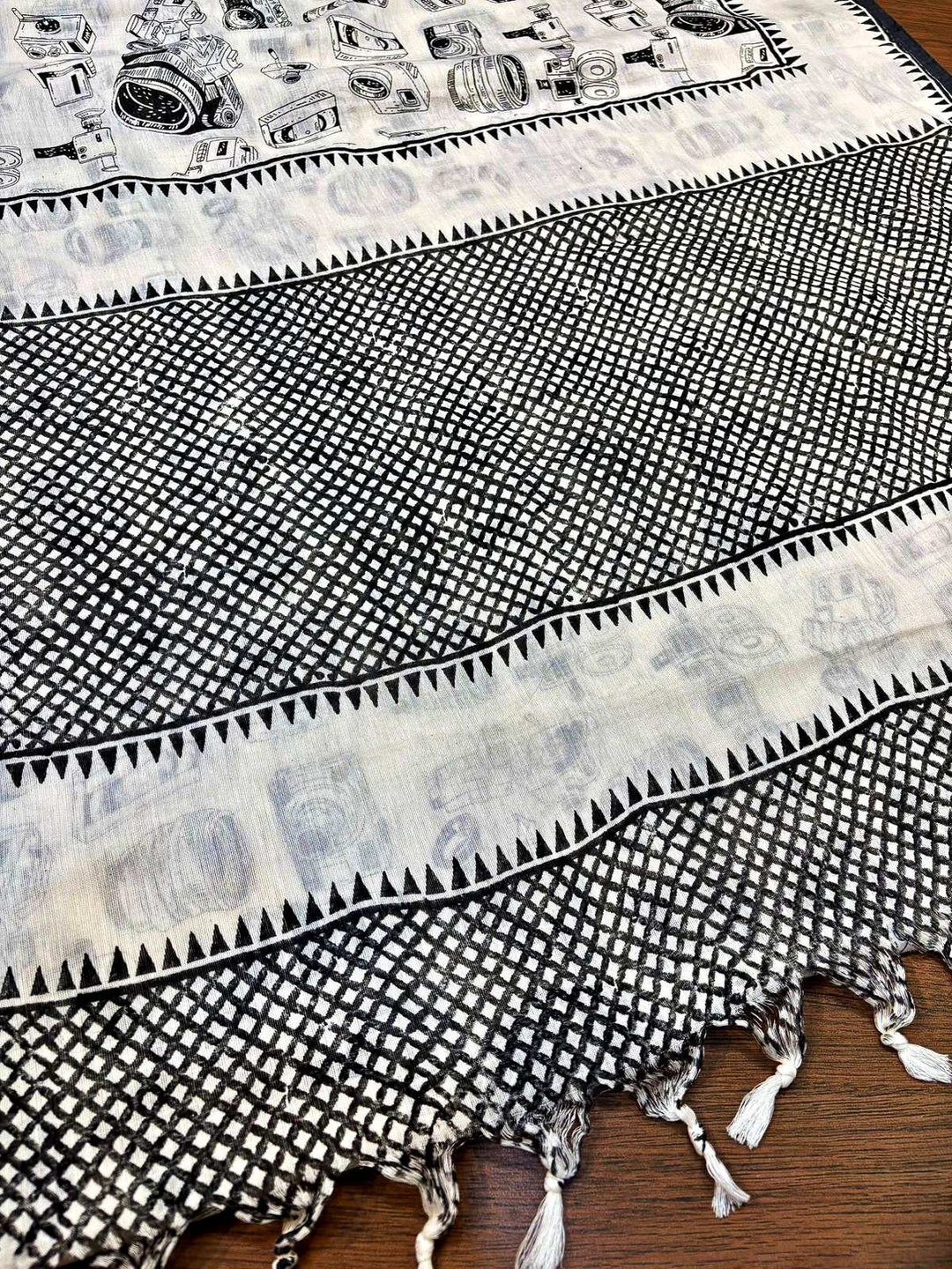 Snap Story - Camera Block Print Handloom Saree