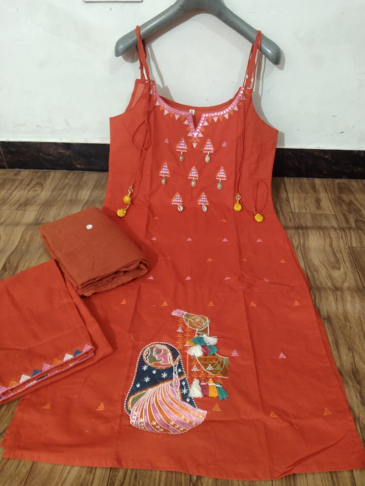 The Queen’s Reign Cotton Kurti Set