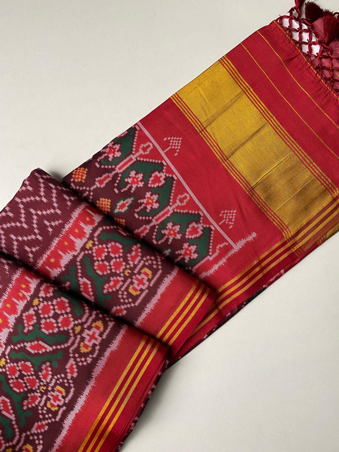 Seraphic Shine Bandhej Patola Silk Saree