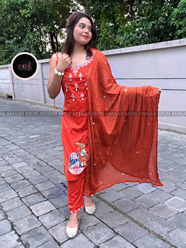 Queenly Aura - New Stylish Cotton Kurti Set
