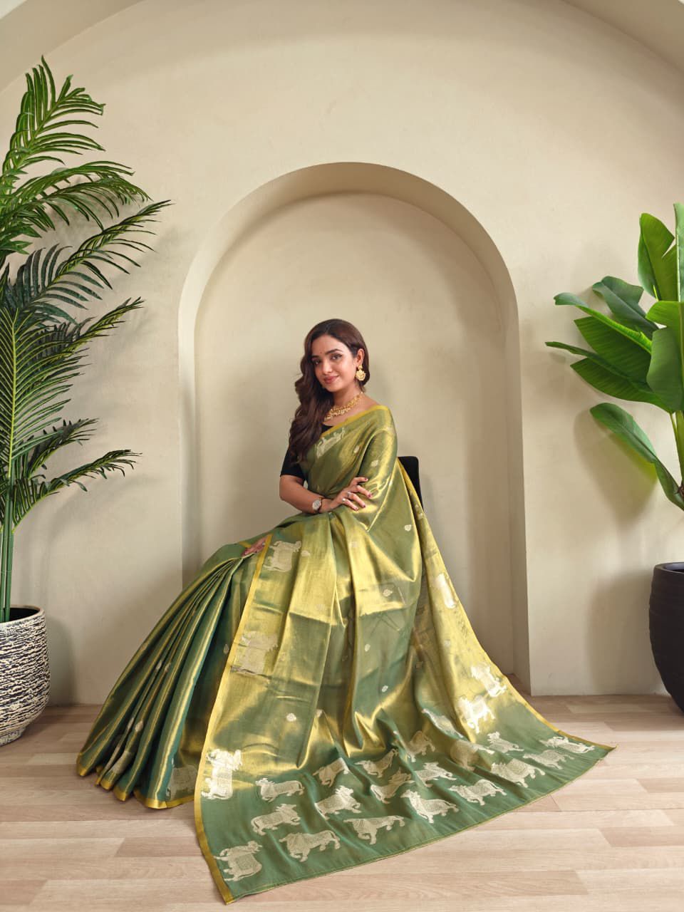 Divine Kamdhenu Tissue Silk Saree