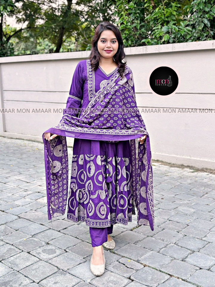 Frame Of Beauty- Cotton Kurti Set
