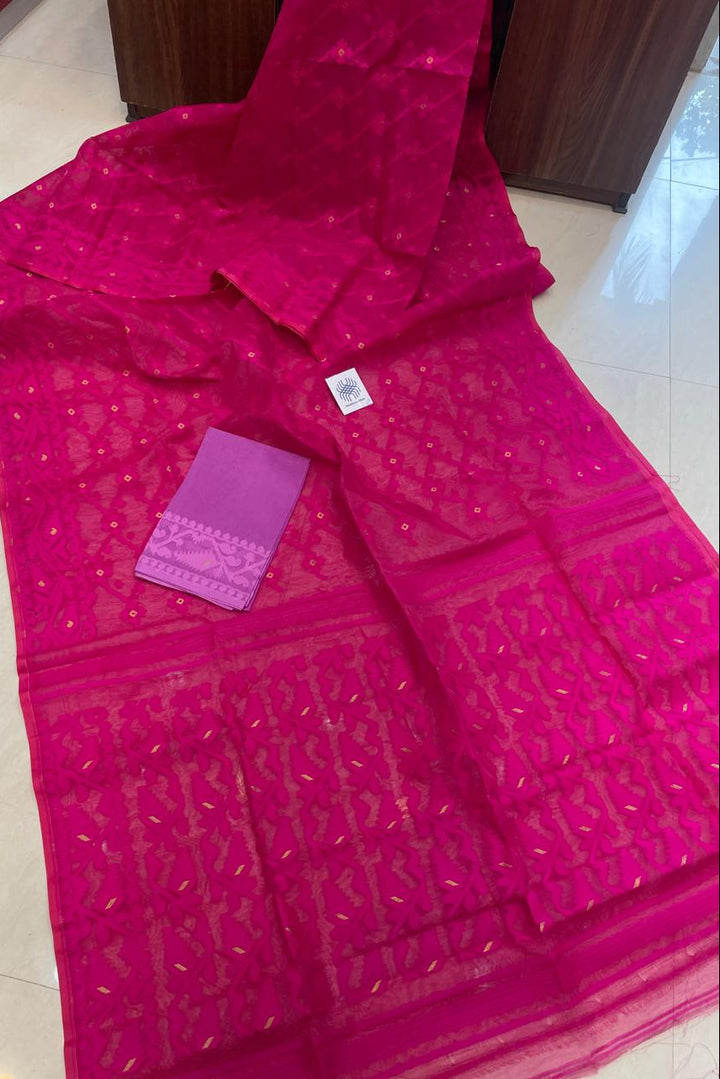 Taantika Karat Dhakai Jamdani Saree