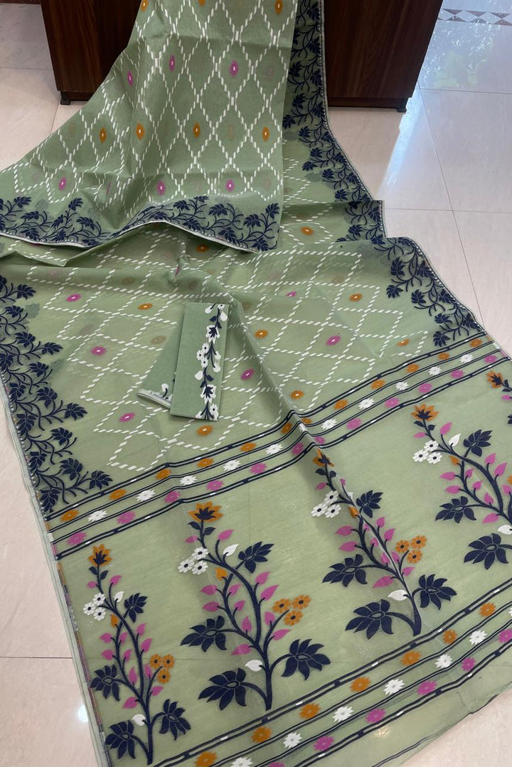 Kusumdola Dhakai Jamdani Saree