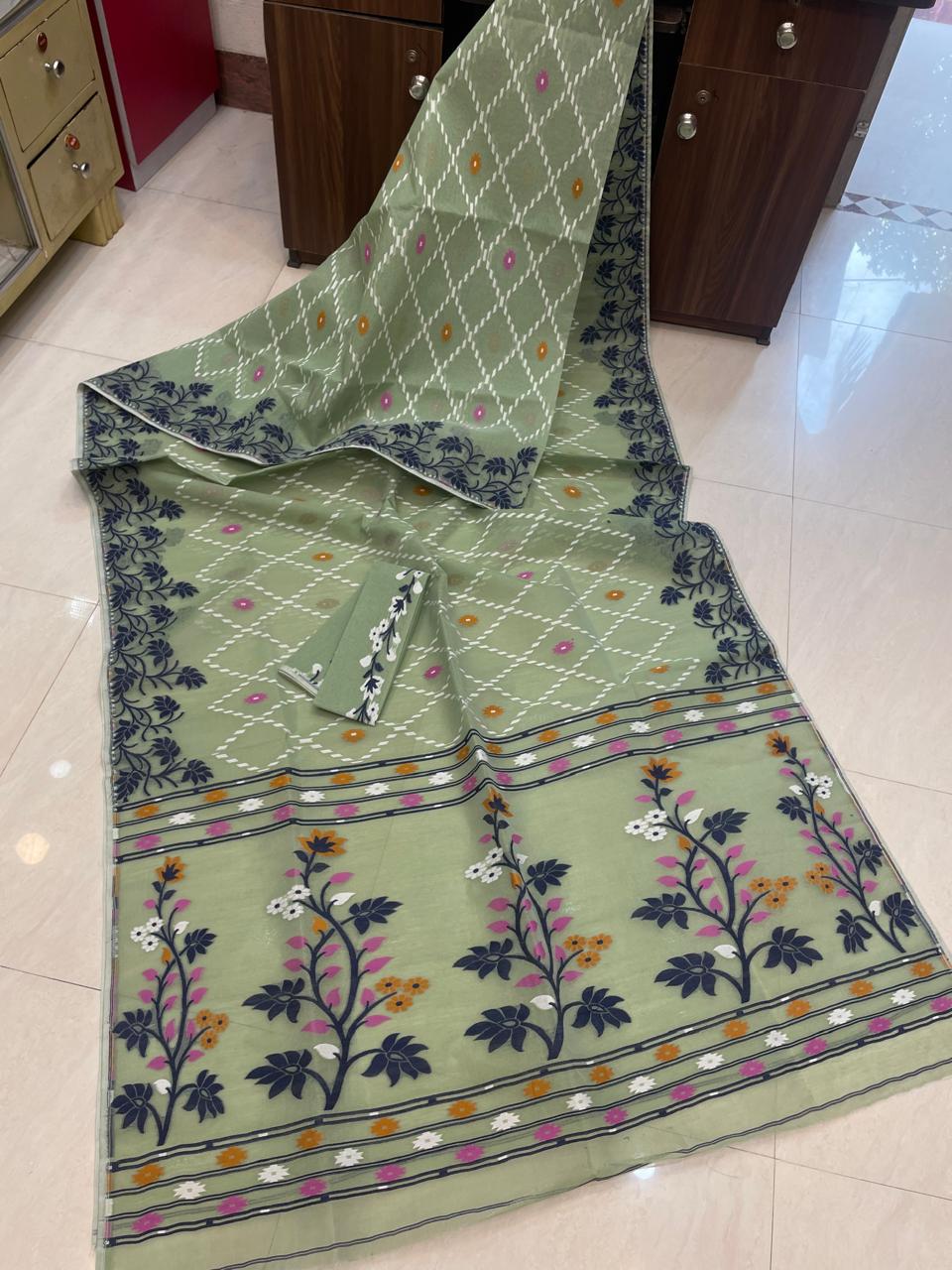 Kusumdola Dhakai Jamdani Saree