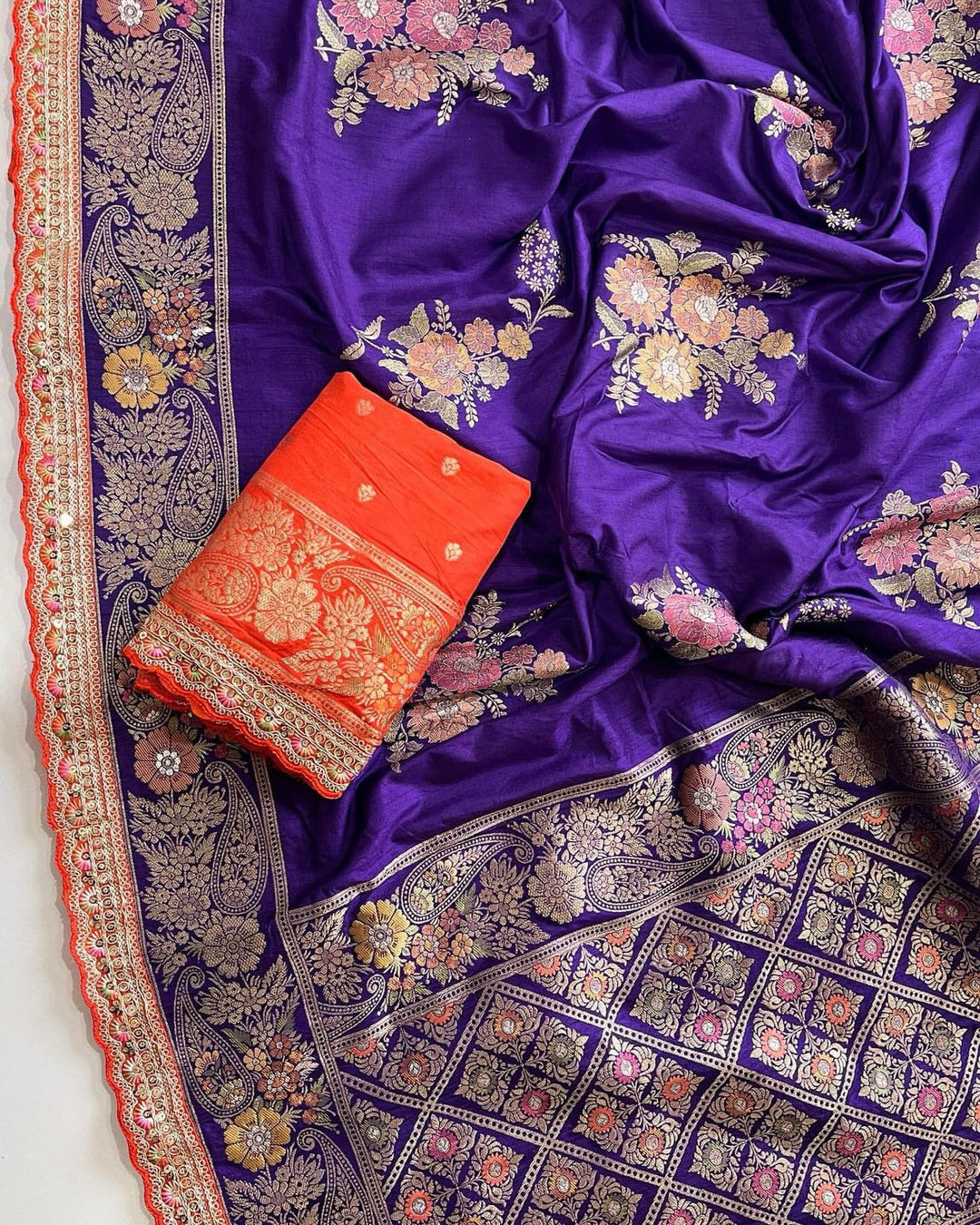 Daylight Diva Banarasi Dola Silk Saree