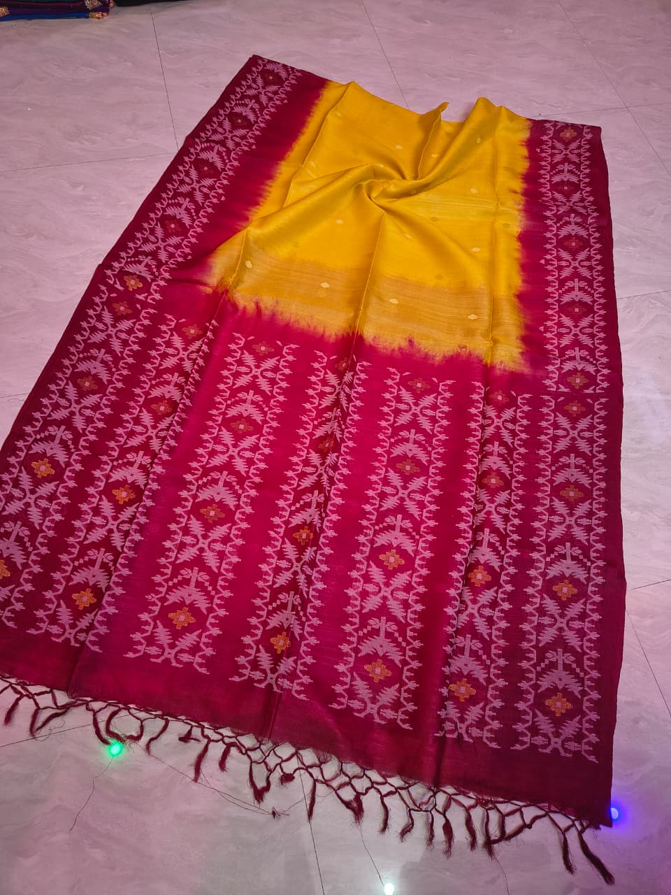 Hridayraagini Gachi Tussar Jamdani Saree