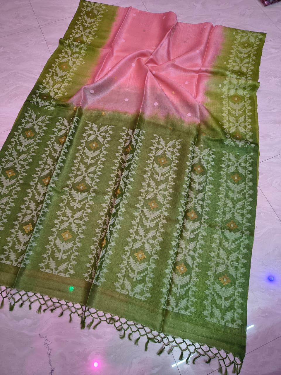 Hridayraagini Gachi Tussar Jamdani Saree