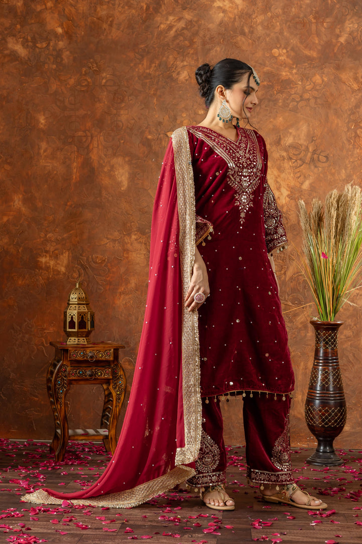 Extra Glitz Of Party- Designer Suit Set