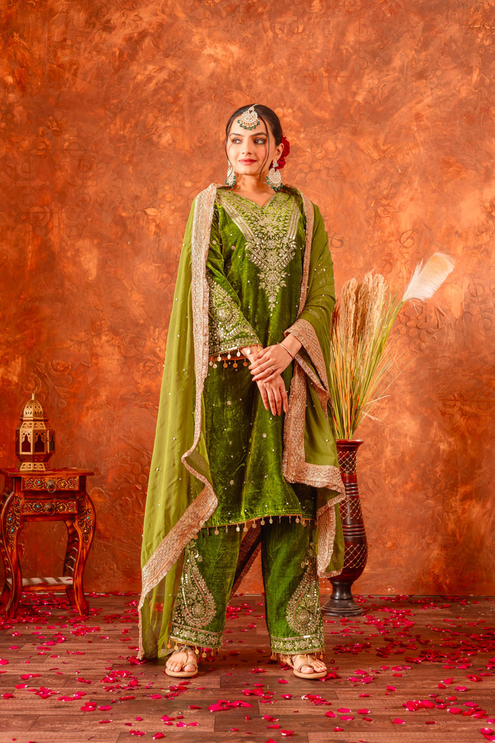 Extra Glitz Of Party- Designer Suit Set