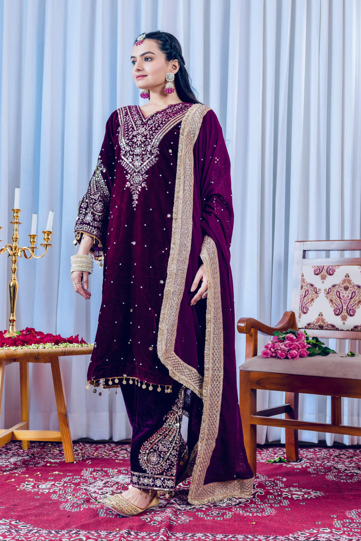 Extra Glitz Of Party- Designer Suit Set