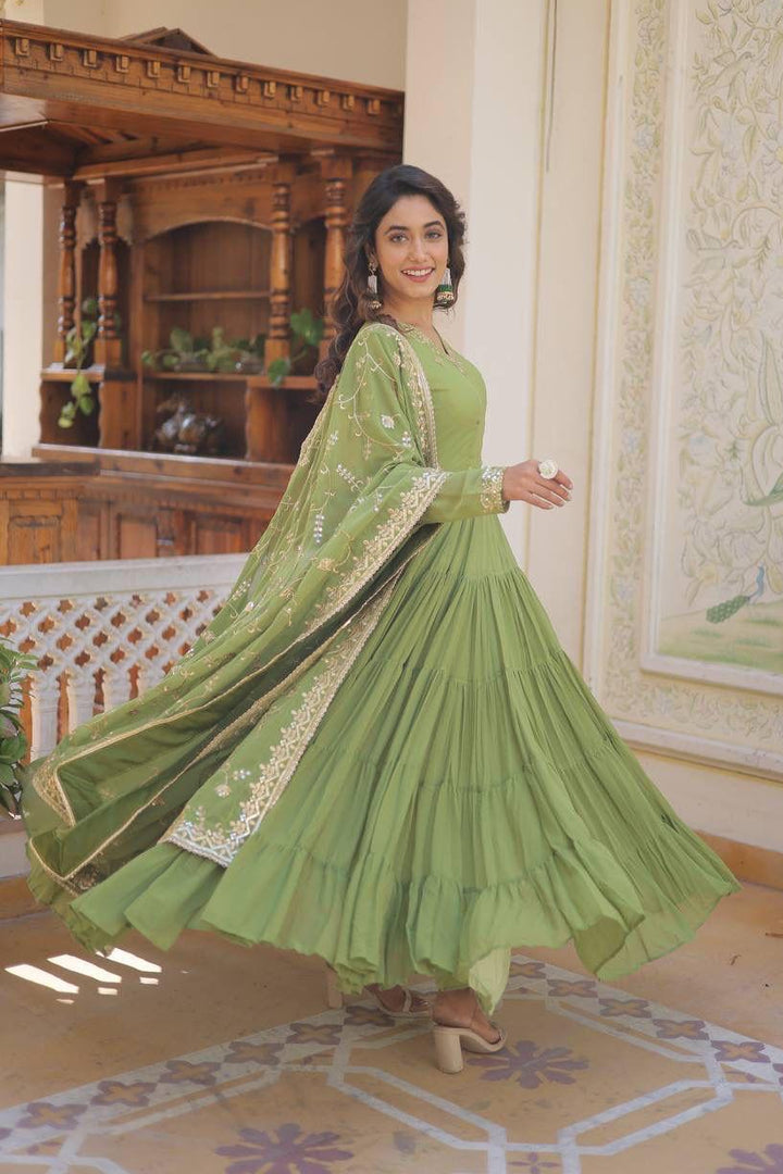 Dazzle Dune Georgette Gown Set