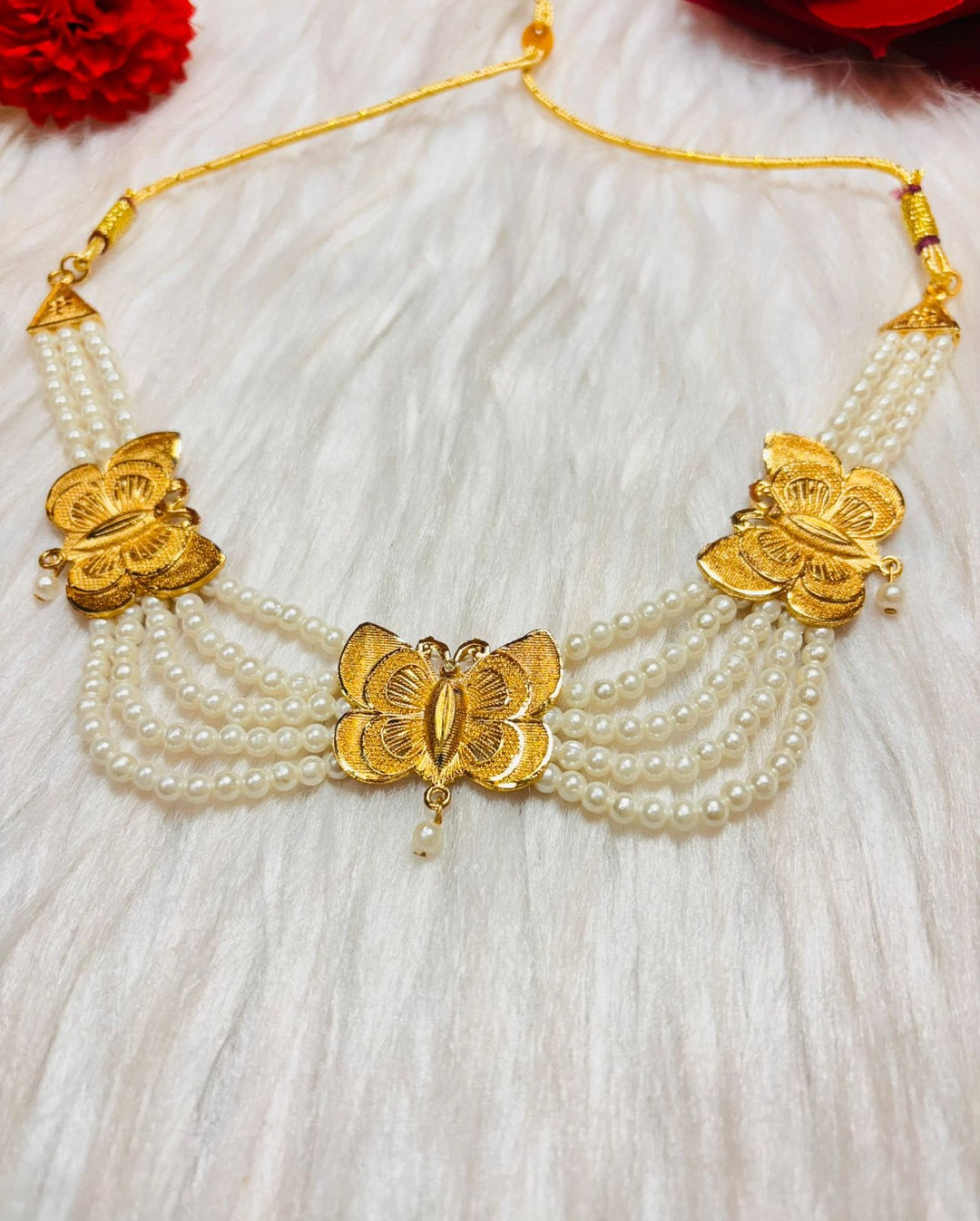 Sunehri Titli-Chocker Necklace set