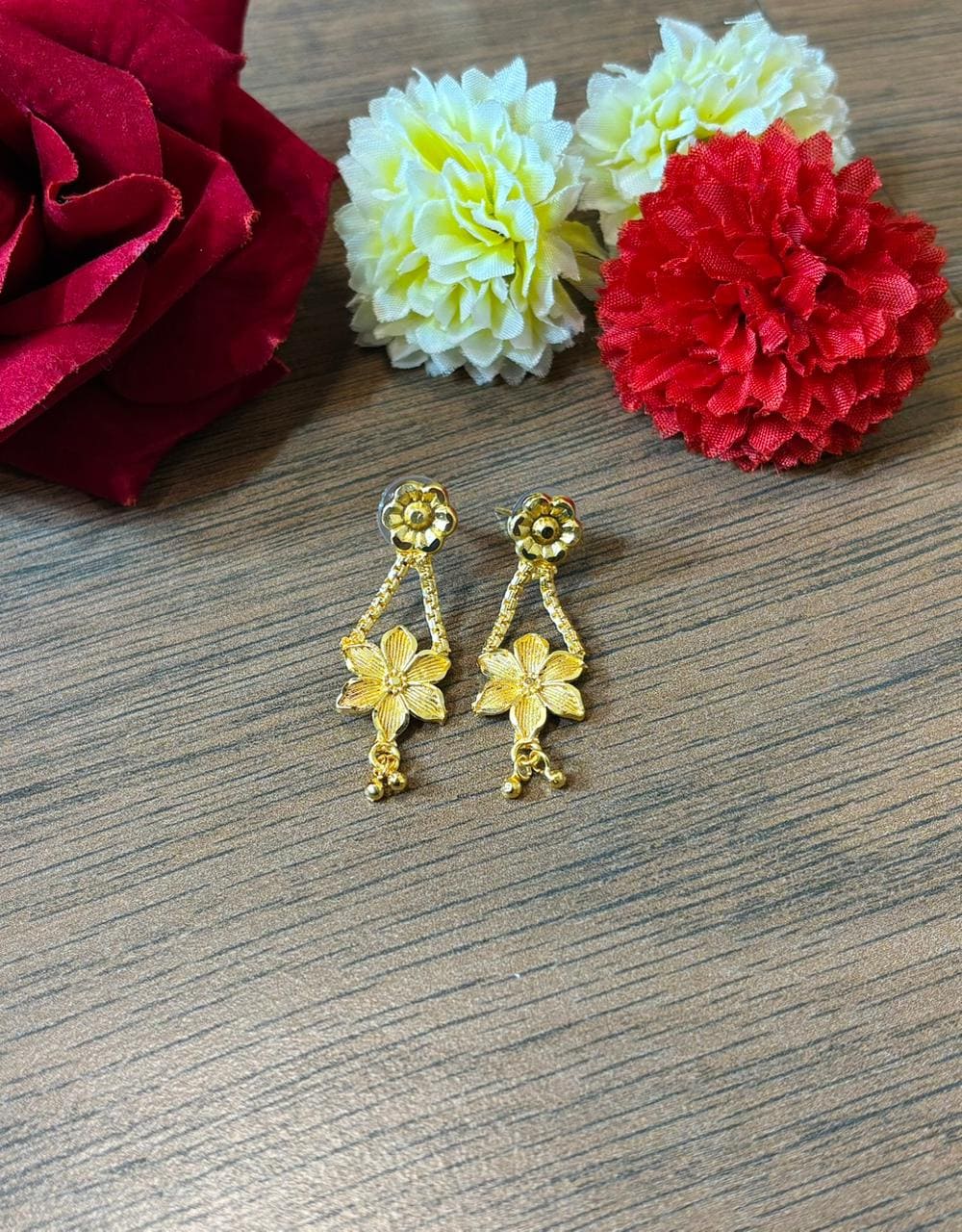 Feathered Bloom- Gold Plated Necklace Set