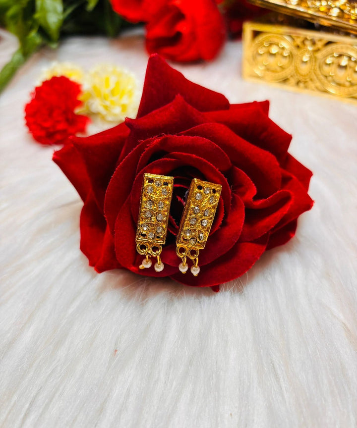 Pearl Vibe (Gold Plated Necklace Set)