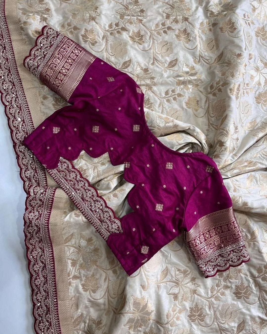 Flames Of Fantasy Dola Silk Saree