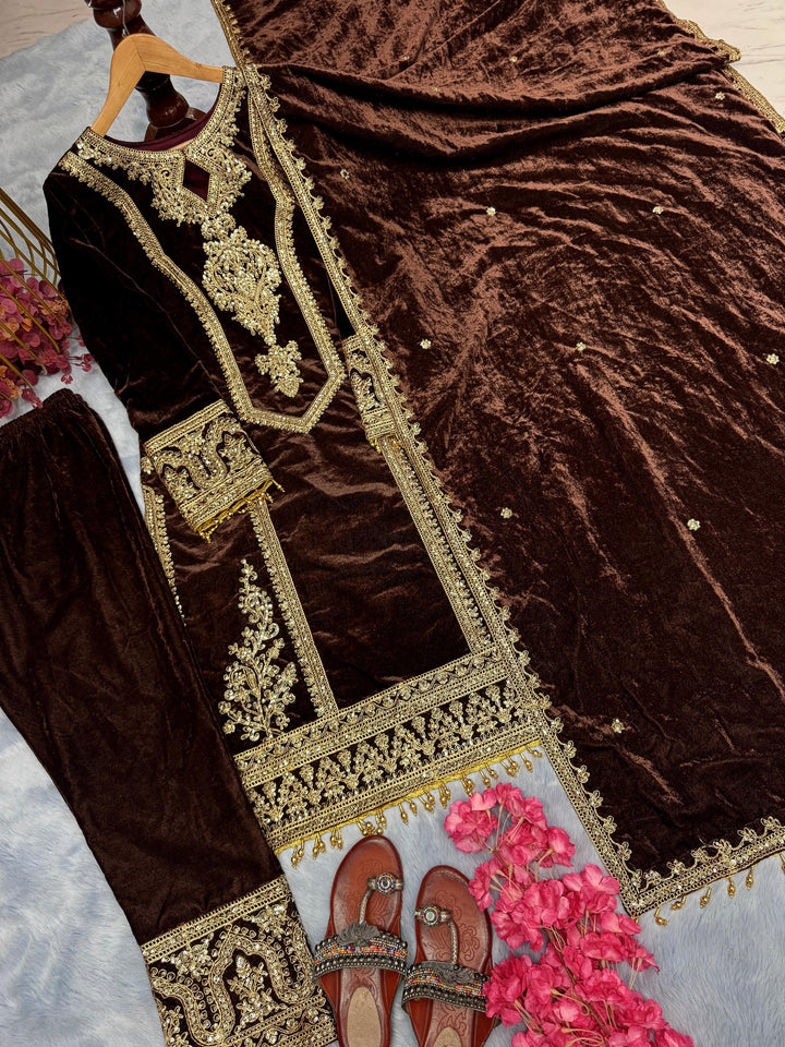 Mast Malang Velvet Suit Set