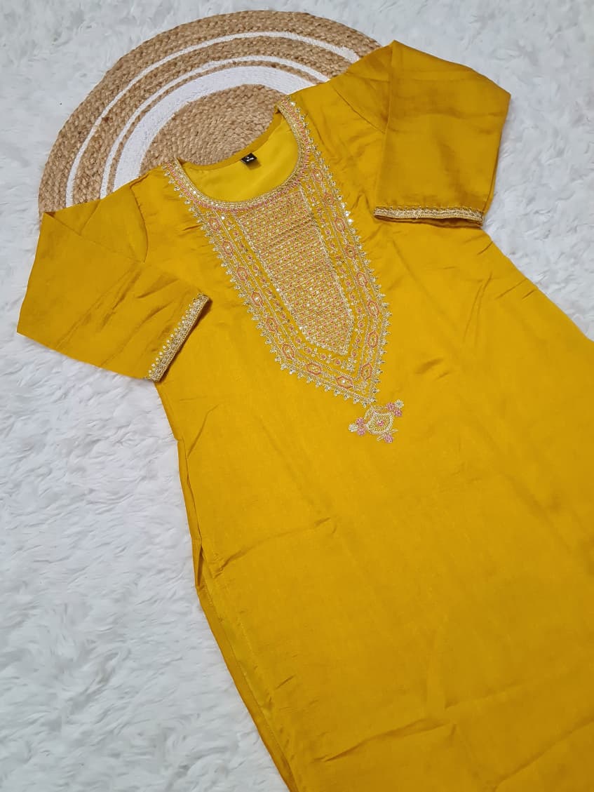 Ishqwali Shine Silk Kurti Set