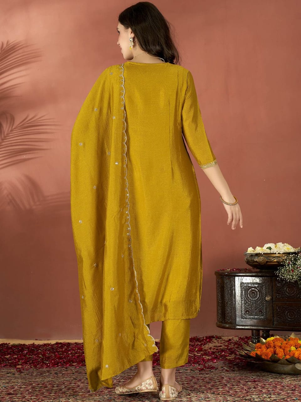 Ishqwali Shine Silk Kurti Set