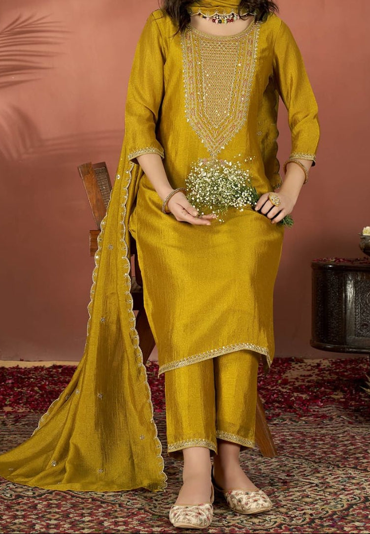 Ishqwali Shine Silk Kurti Set